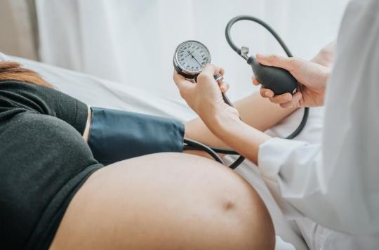 L’hypertension artérielle pendant la grossesse serait associée à des symptômes de ménopause plus gênants