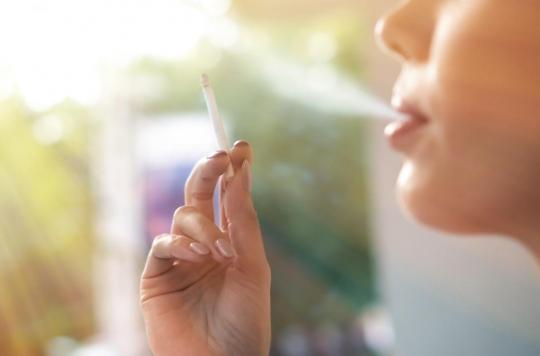 La ménopause précoce expose davantage les fumeuses au cancer de la vessie