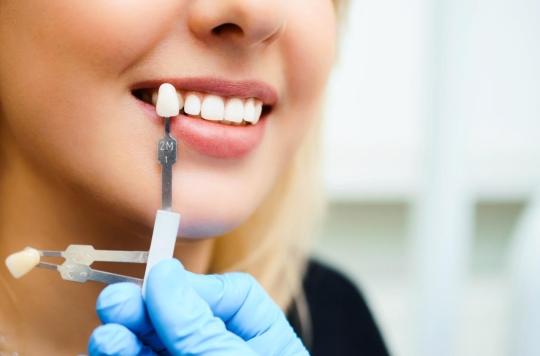 Se limer les dents, la tendance qui inquiète les dentistes 