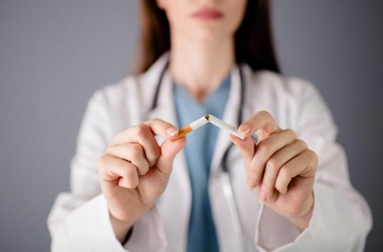 Chirurgie : les fumeurs sont plus à risque de complications post-opératoires