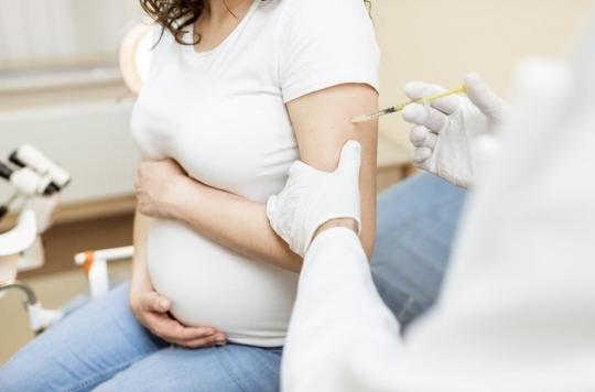 Covid-19 : les vaccins à ARN messager assurent l’immunité des femmes enceintes et allaitantes 