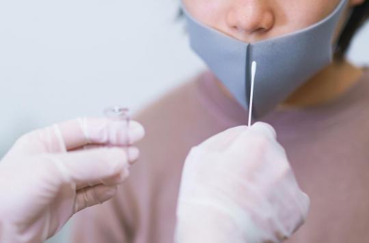 Tests nasopharyngés : prudence avec les écouvillons