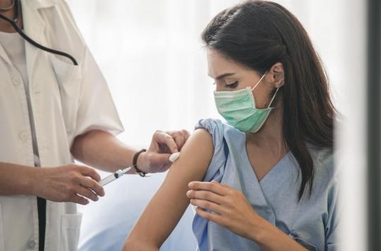 Covid-19 : vers une vaccination obligatoire des soignants en septembre ?