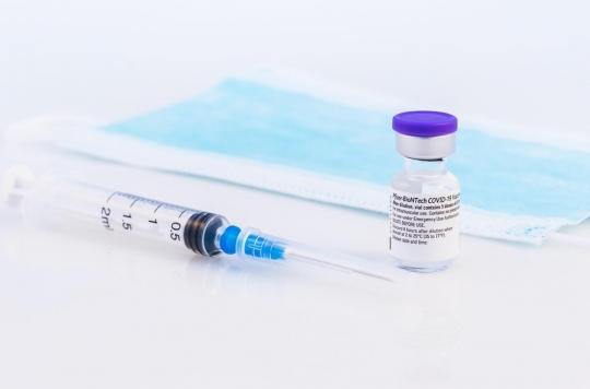 Covid-19 : une troisième injection à l'étude pour contrer les variants