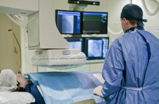 Rétrécissement aortique : le bénéfice du remplacement de la valve dépend de la fragilité pré-opératoire