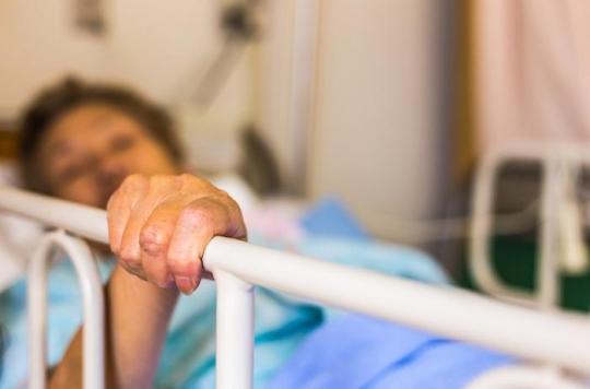Une hospitalisation en urgence accélère le déclin cognitif des personnes âgées