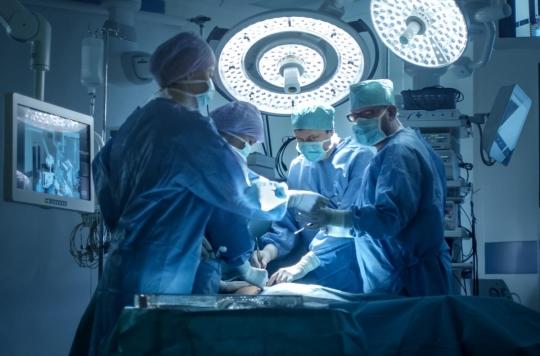 L'hôpital de la Pitié-Salpêtrière réalise sa première thyroïdectomie sans cicatrice visible