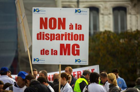 Tiers payant  : les médecins protestent, la ministre persiste 