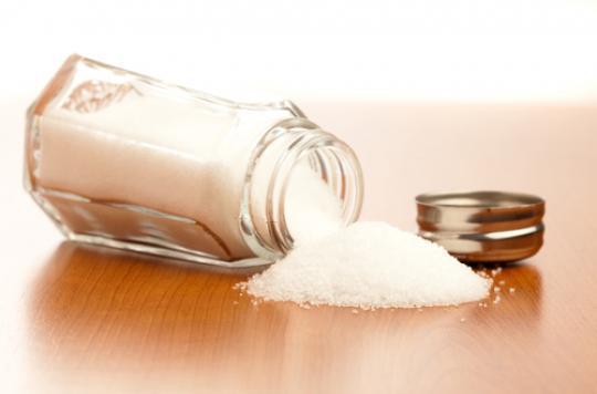 Été : les cardiologues alertent sur les excès de sel 
