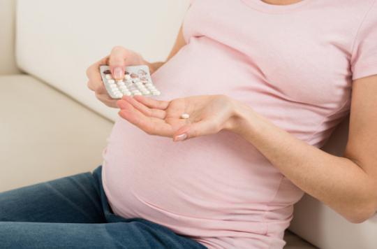 Pregnancy: PPIs associated with more asthma in children 