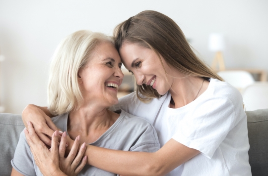 L Amour D Une Mere Peut Aider L Adolescent A Eviter Les Relations Violentes