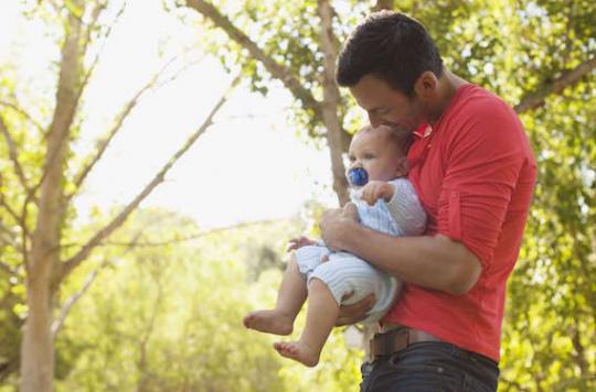 Congé de paternité : sept pères sur dix y ont recours