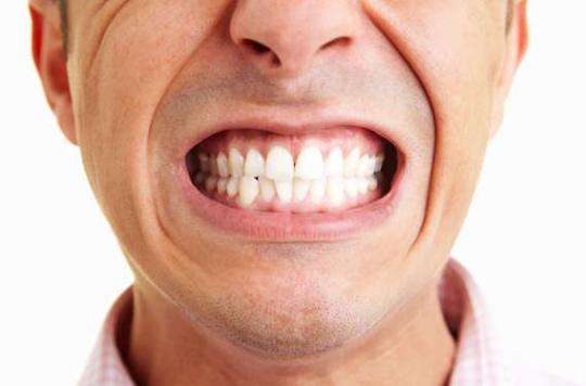 Une bactérie logée dans les dents augmenterait les risques d'AVC