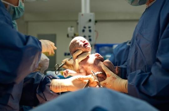 Jumeaux :  l’accouchement naturel préférable à la césarienne 