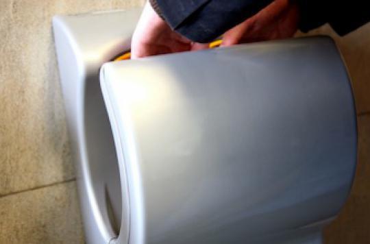Toilettes : les nouveaux sèche-mains dispersent les virus