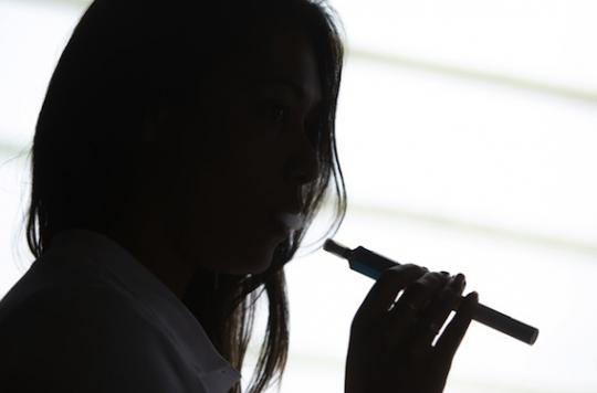 E-cigarette : des liquides aromatisés à l’origine de maladies respiratoires