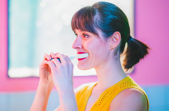 Des ingénieurs lyonnais inventent le brossage de dents en dix secondes : leur produit est déjà disponible