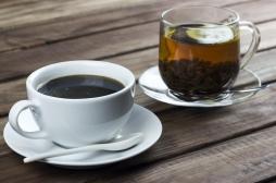 Diabète de type 2 : boire du thé et du café quotidiennement limite le risque de décès