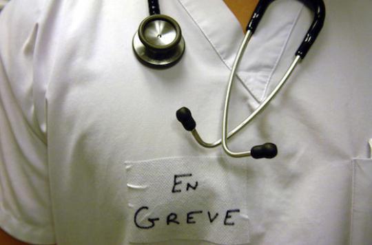 Hôpital : grève massive des médecins lundi