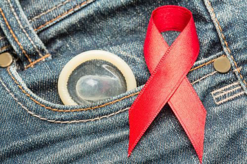 VIH : 2,5 millions de nouvelles contaminations en 2015