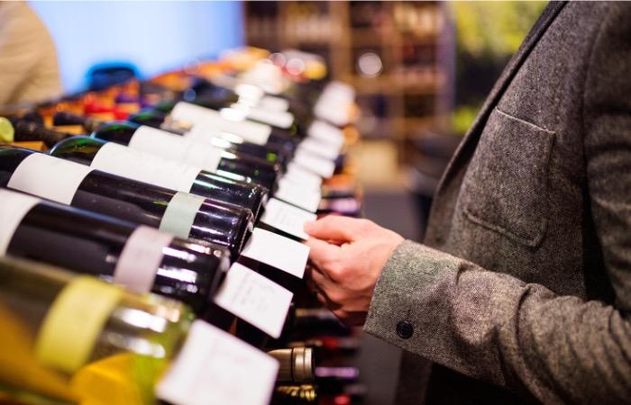 « Vu du foie, le vin est bien de l’alcool », des médecins demandent un Plan national Alcool 