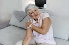 Pseudopolyarthrite rhizomélique : des douleurs matinales des épaules et des hanches