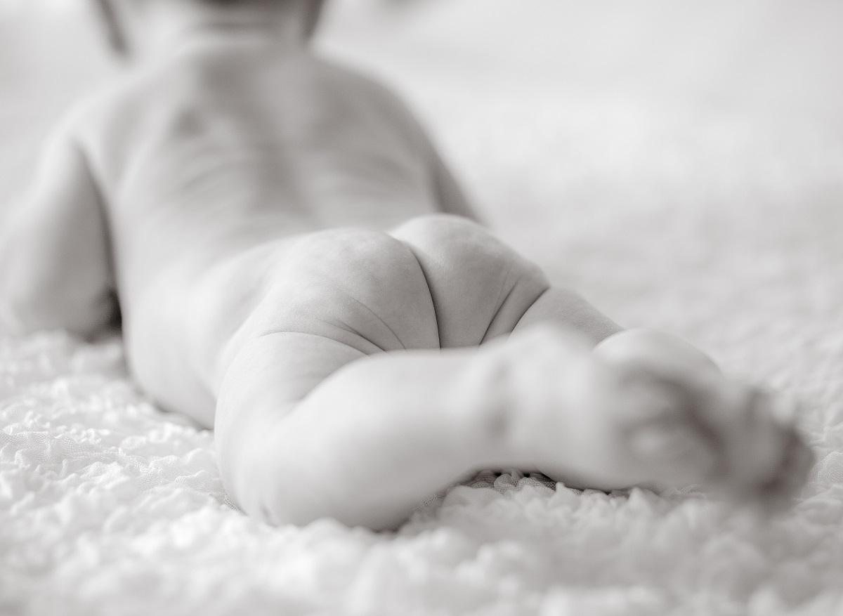 Fesses rouges du nourrisson : prévenir d’emblée les complications de l’érythème fessier