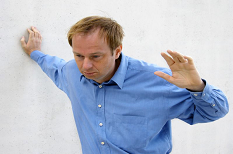 Vertige : la consultation est indispensable lorsqu’il est vrai